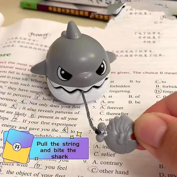 Interactive Chomping Shark Keychain (Pull & Bite Fidget Toy)
